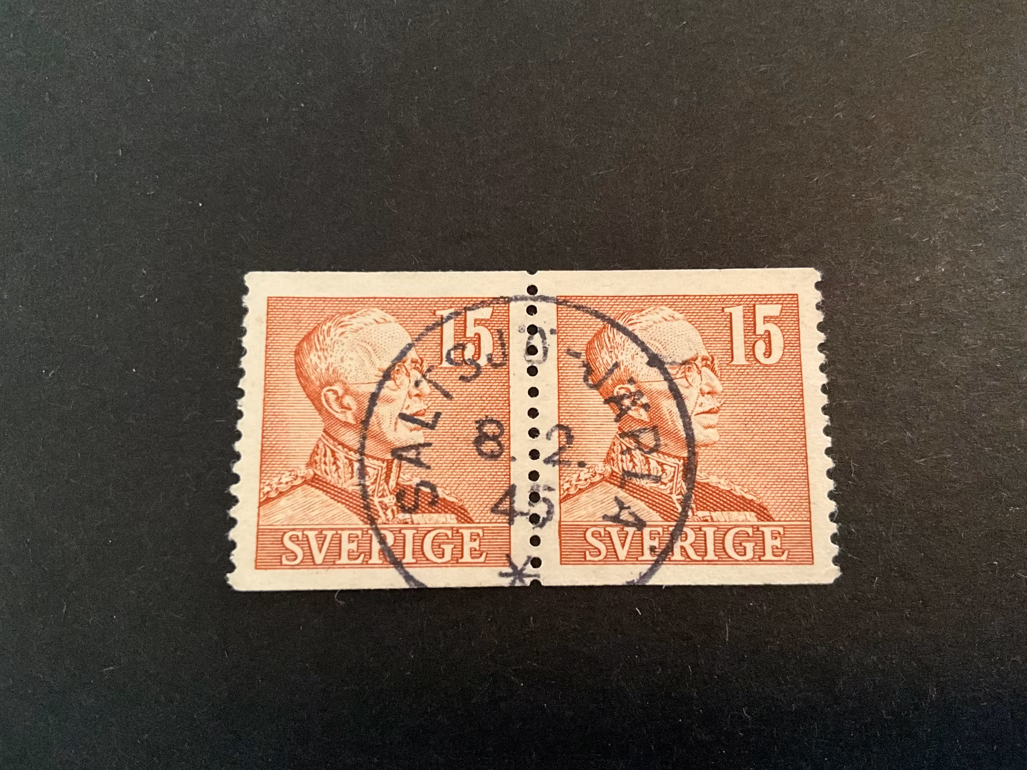 Gustaf V facit 275 A i 2+2-sidigt par praktstämplat SALTSJÖ-JÄRLA