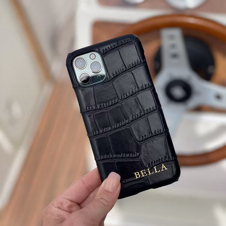 Svart Croc deksel med gravering