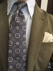 Medallion Silk Tie - Untipped - Navy Blue/White