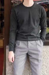 Rundhalsad Merinoulltröja - Olivgrön