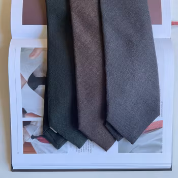 Solid Wool/Silk Tie - Grey