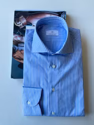 Randig Skjorta Poplin - Cutaway - Mellanblå/Vit