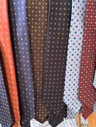 Silk tie with printed floral motif - Untipped - Brown/Navy blue