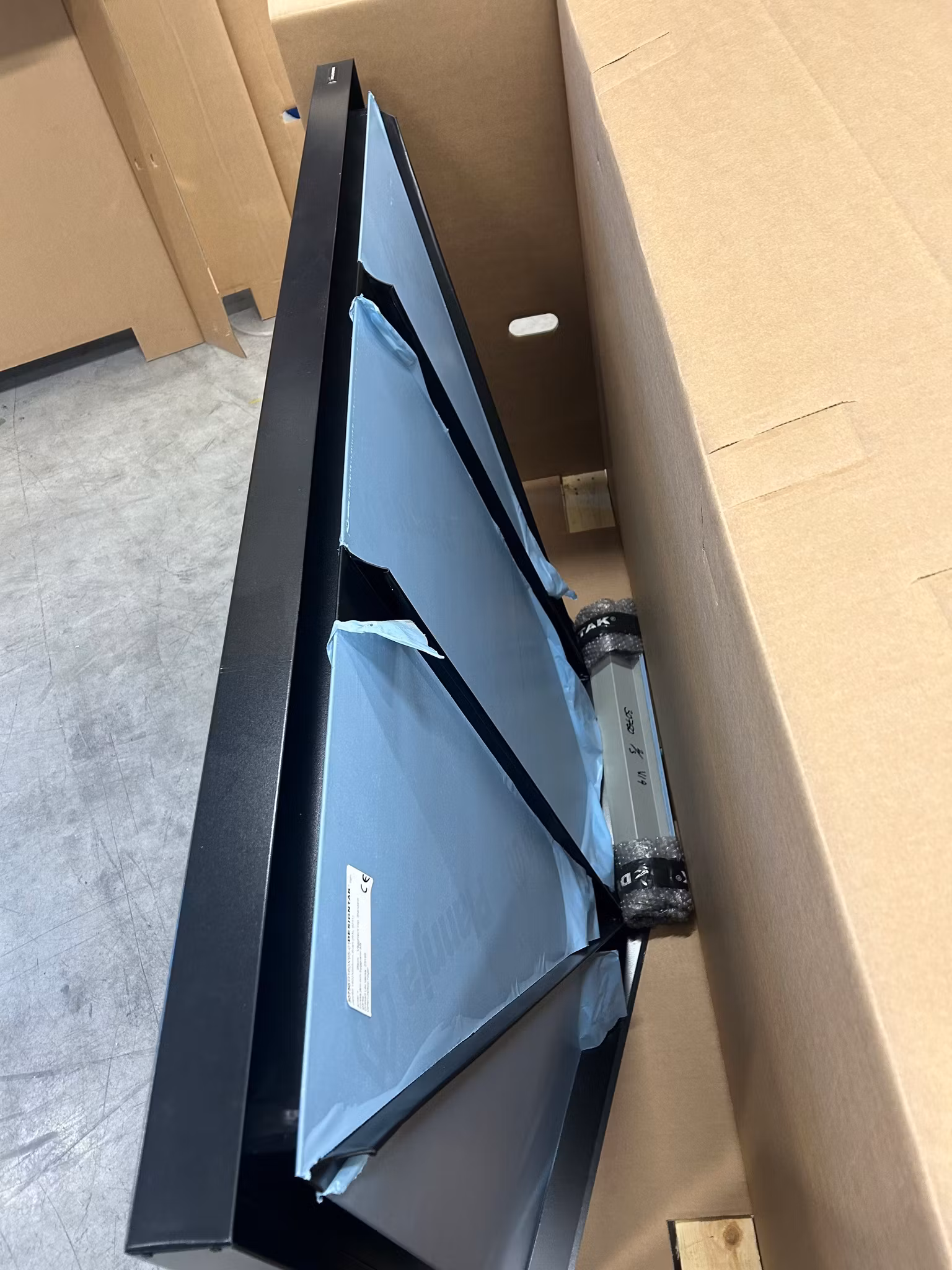 Hipped 1600X955mm Svart (RAL:9011)