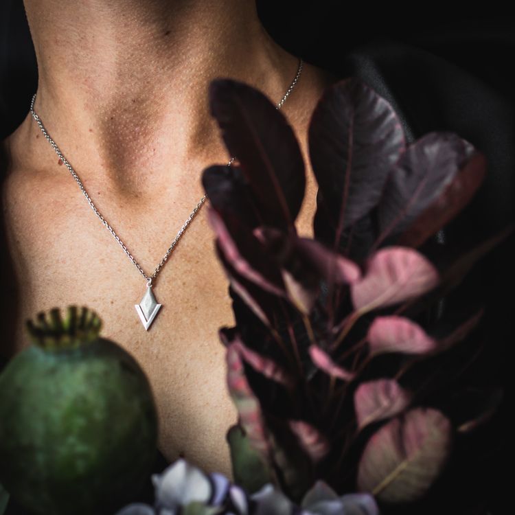 PIL. Halsband litet, vit rhodium