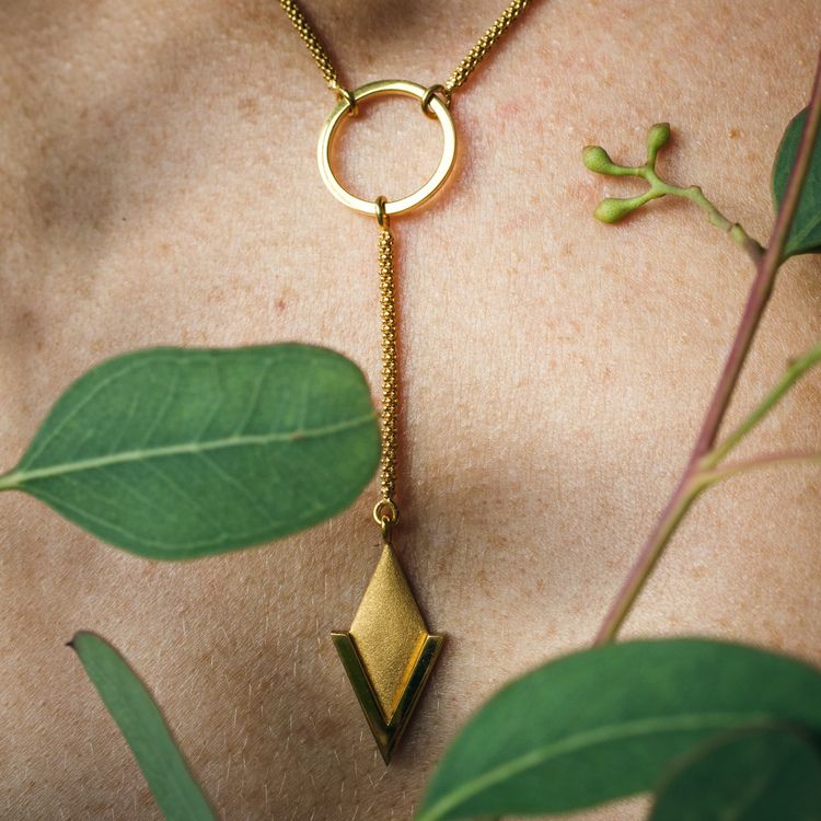 PIL. Halsband stort, guld