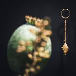 PIL. Örhängen maxi, guld