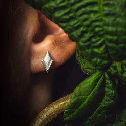 PIL. Örhängen mini, vit rhodium