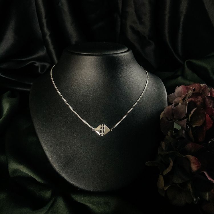 TEMPEL. Halsband, rhodium