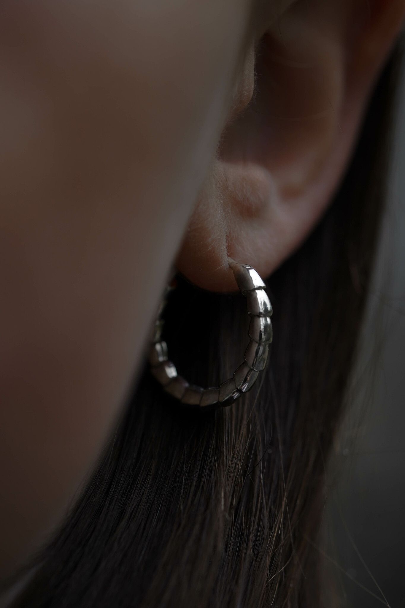 YIN & YANG. Hoops, silver.