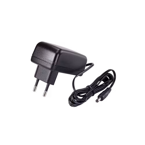 Strömadapter 230V för laddning av Hunters viltkameror.