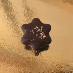 Äppeltryffel smaksatt med julkryddor (Innehåller NÖTTER)