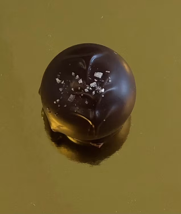 Vår egen: Mörk tryffel med havssalt