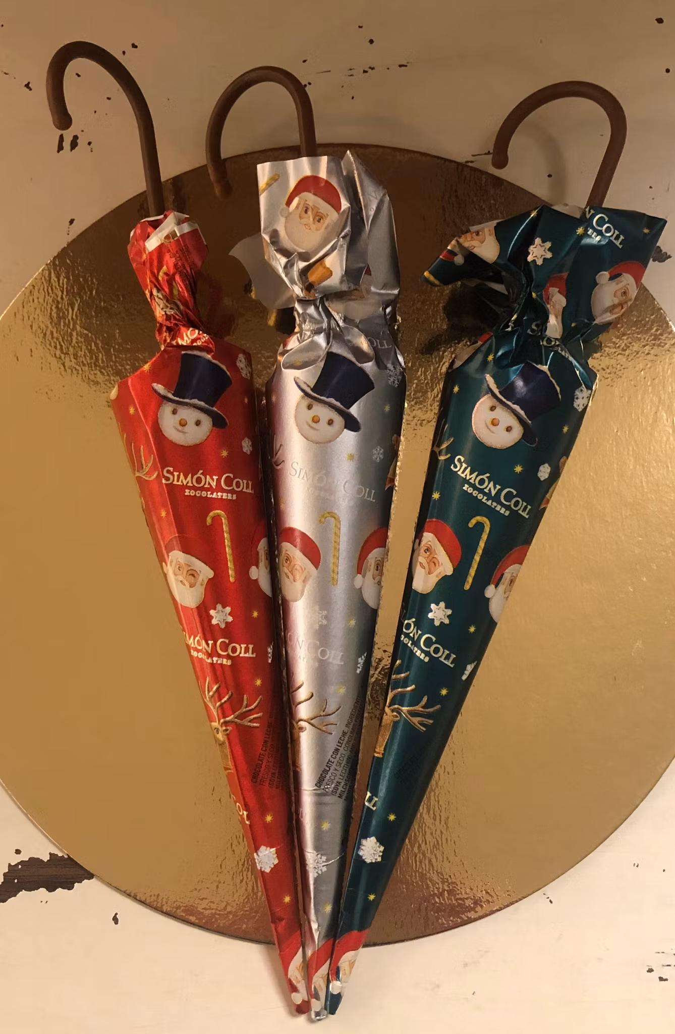 Mjölkchokladparaply med julmotiv (Finns i olika färger)