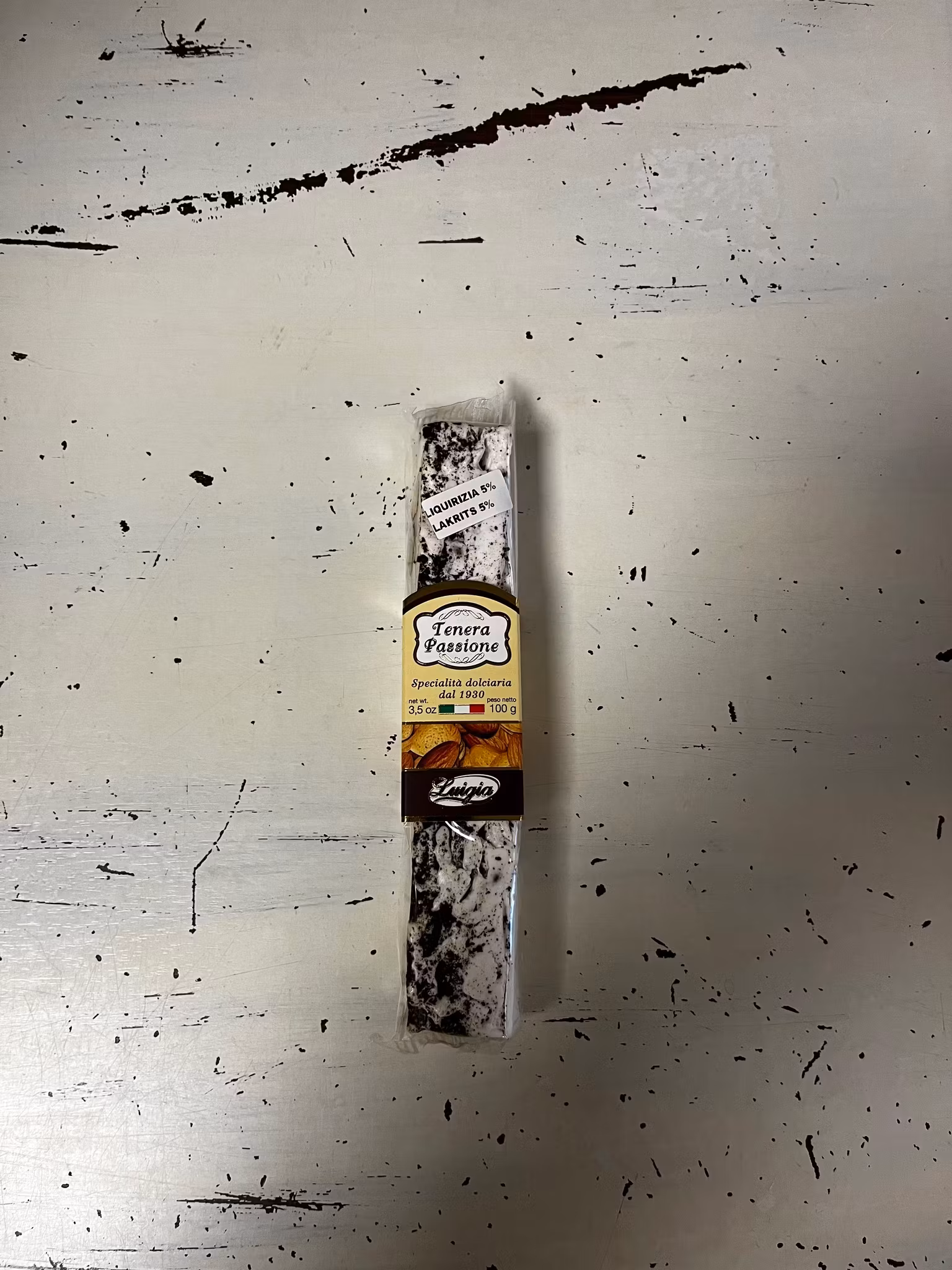 Mjuk Nougat Lakrits (Innehåller MANDEL)