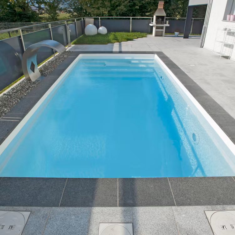 Glasfiberpool Granada 600 med vattenfall