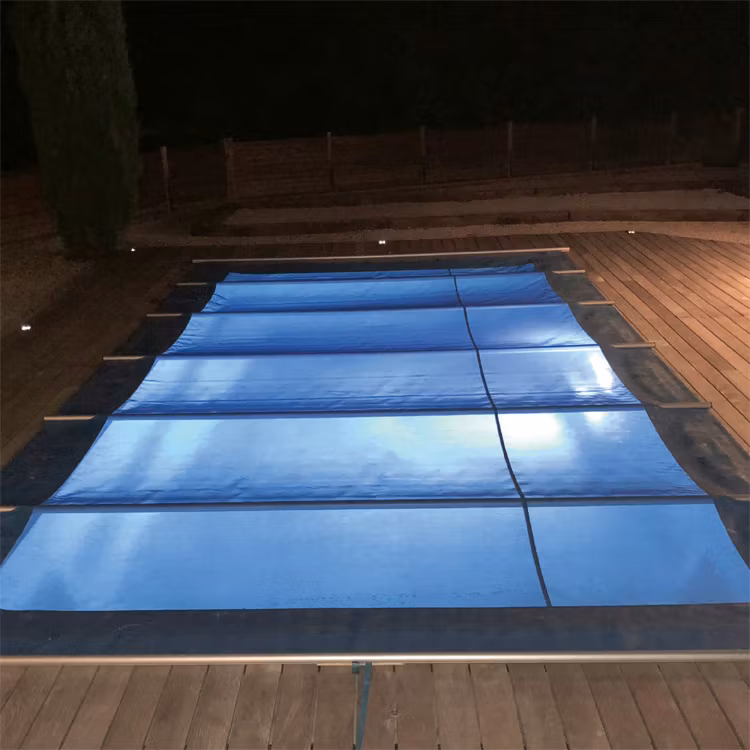 Poolskydd Castor 3x6 m med belysning