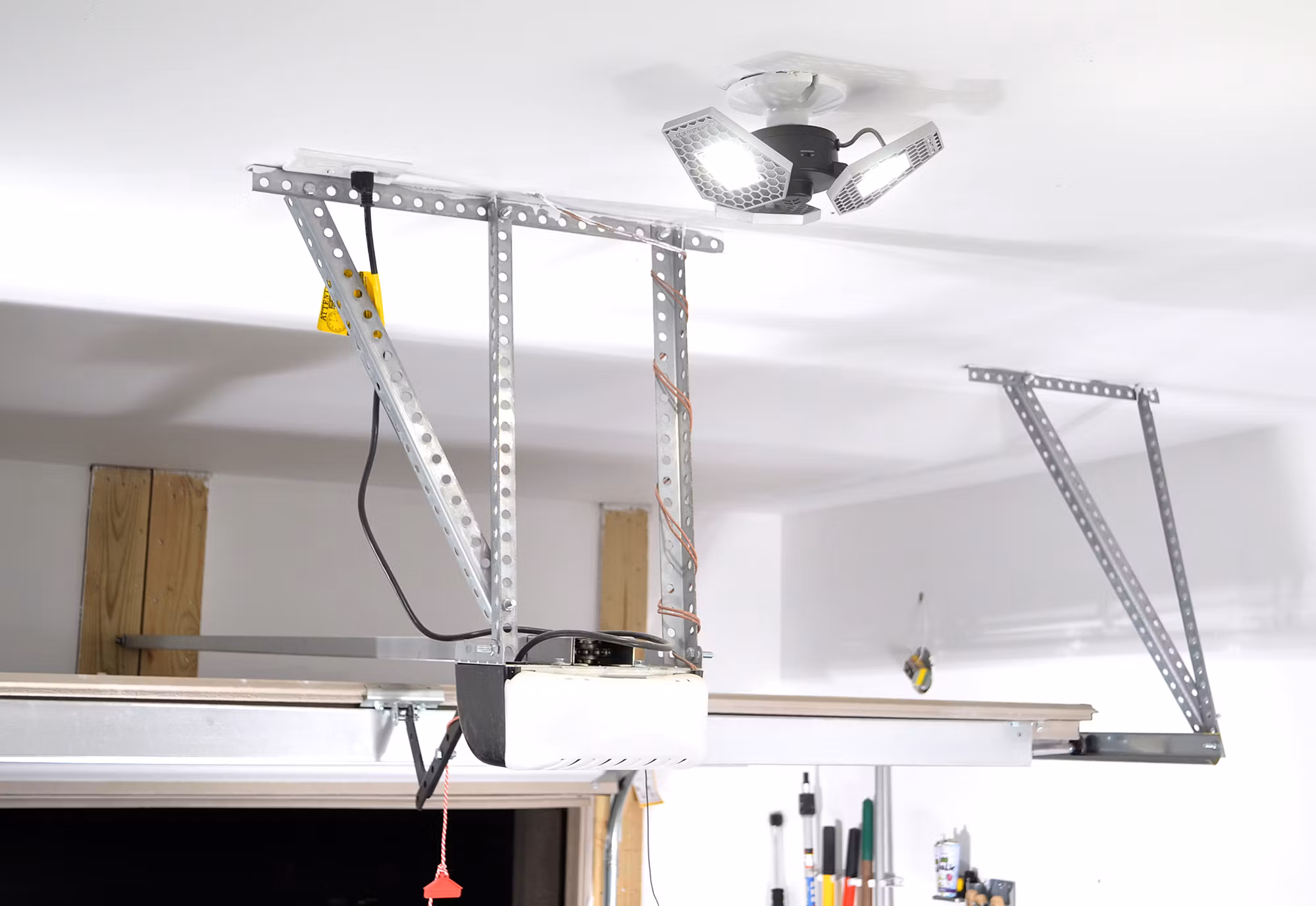 Ceiling light "3LiGHT" in the ceiling