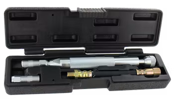 Impact cleaning press for grease nipple