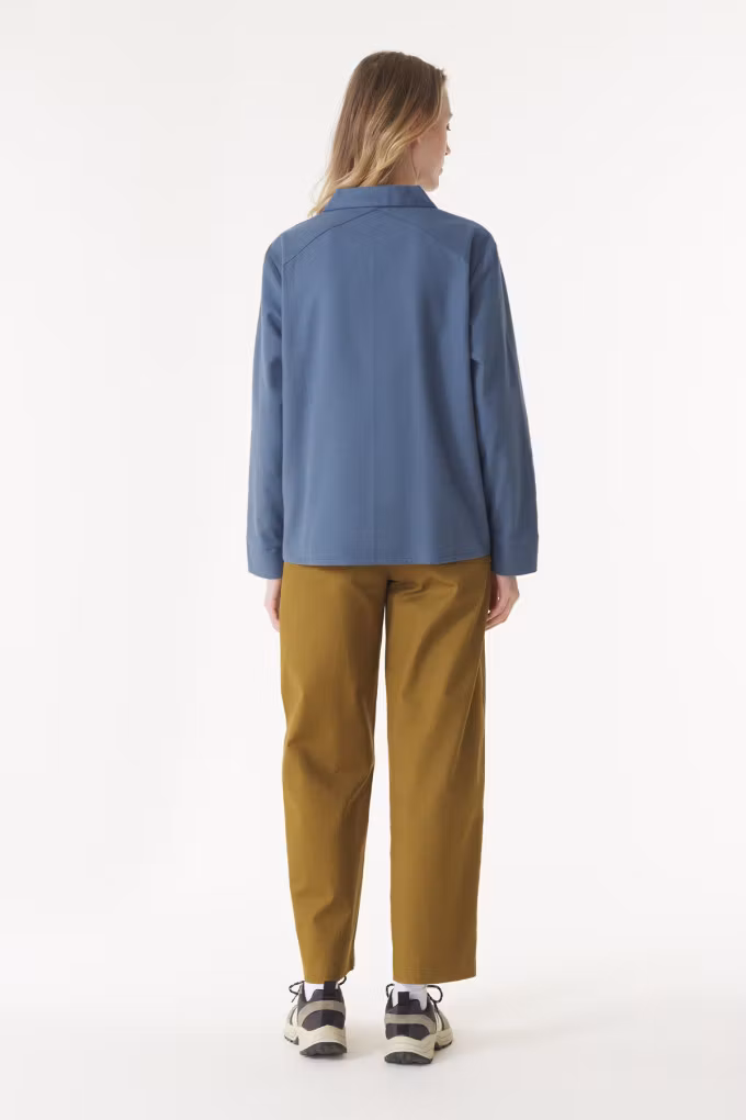 Izenah Blus