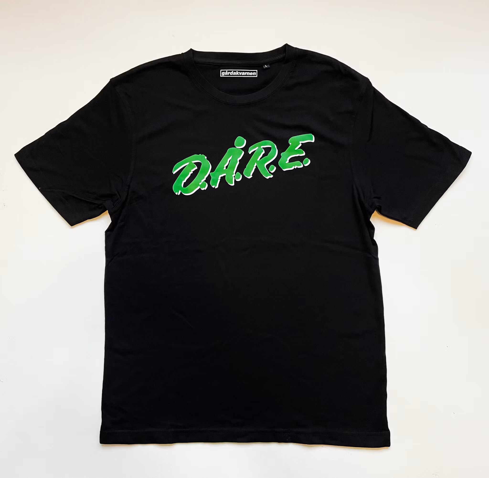 T-SHIRT: D.Å.R.E
