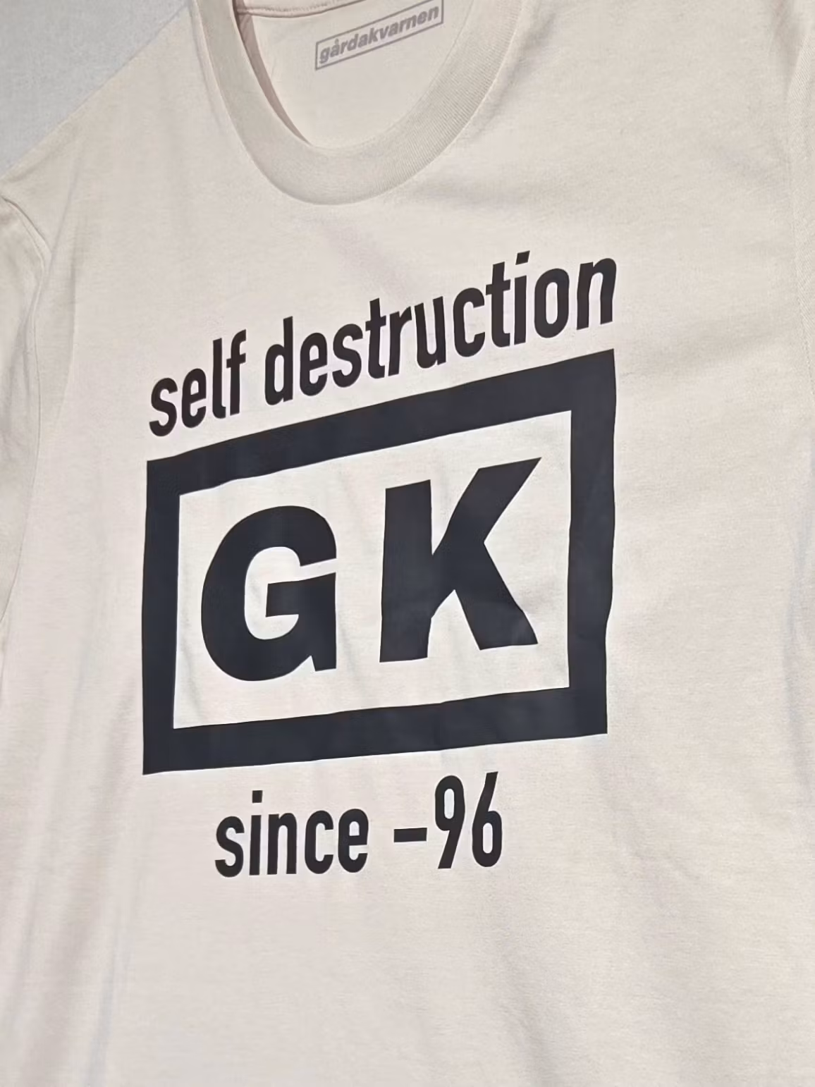 T-SHIRT: Self destruction