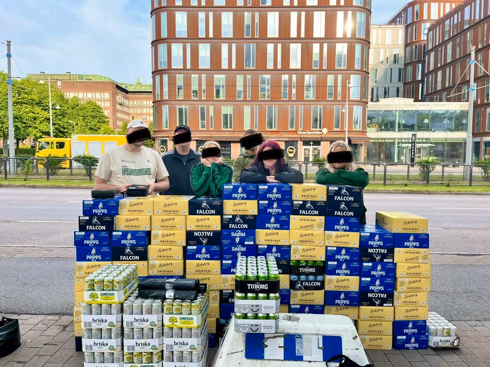 DJURGÅRDEN AWAY