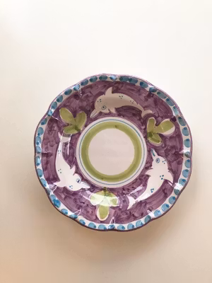 Amalfi djup tallrik, lila med delfinmönster, 23 cm