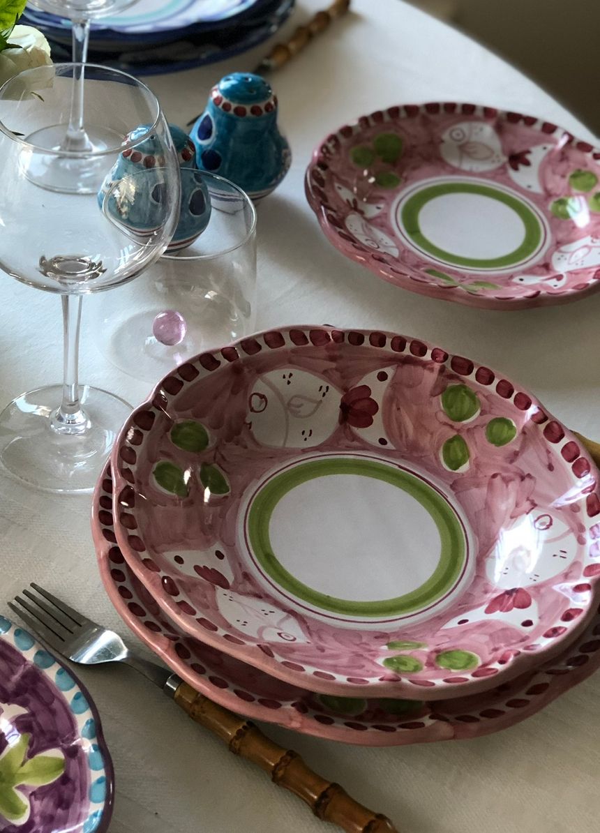 Amalfi djup tallrik, rosa med fiskmönster, 23 cm
