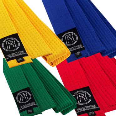 FÄRGBÄLTE: FÖR TKD 4 CM FLERA FÄRGER DIVERSE MÄRKEN