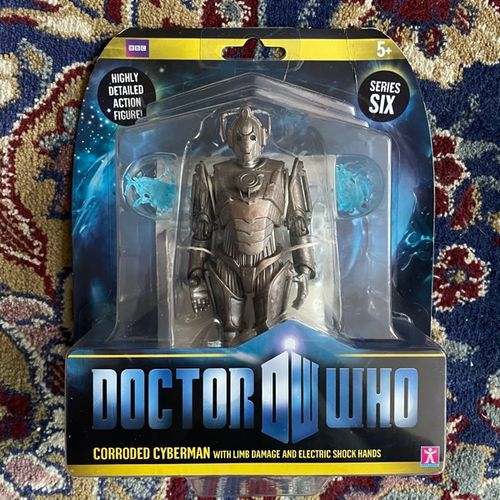 DOCTOR WHO Corroded Cyberman Figure