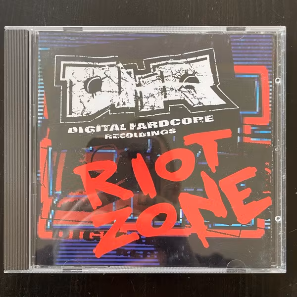 VARIOUS Riot Zone (Digital Hardcore - UK repress) (EX) CD