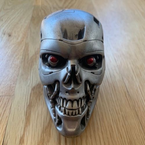 TERMINATOR GENISYS Endo Skull Figure
