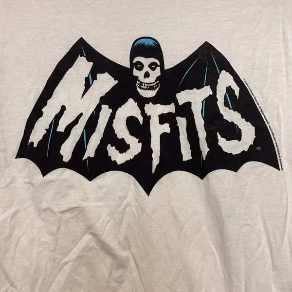 MISFITS Bat logo (S) (USED) T-SHIRT