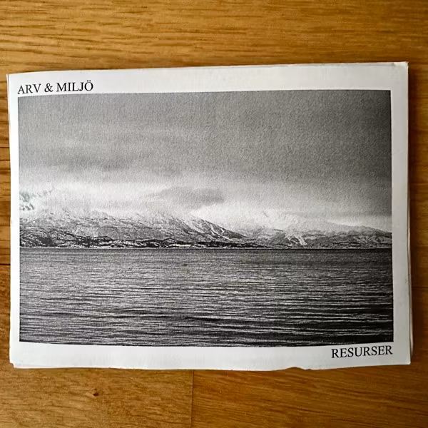 ARV & MILJÖ Resurser (Total Black - Canada original) (SS/VG+) TAPE