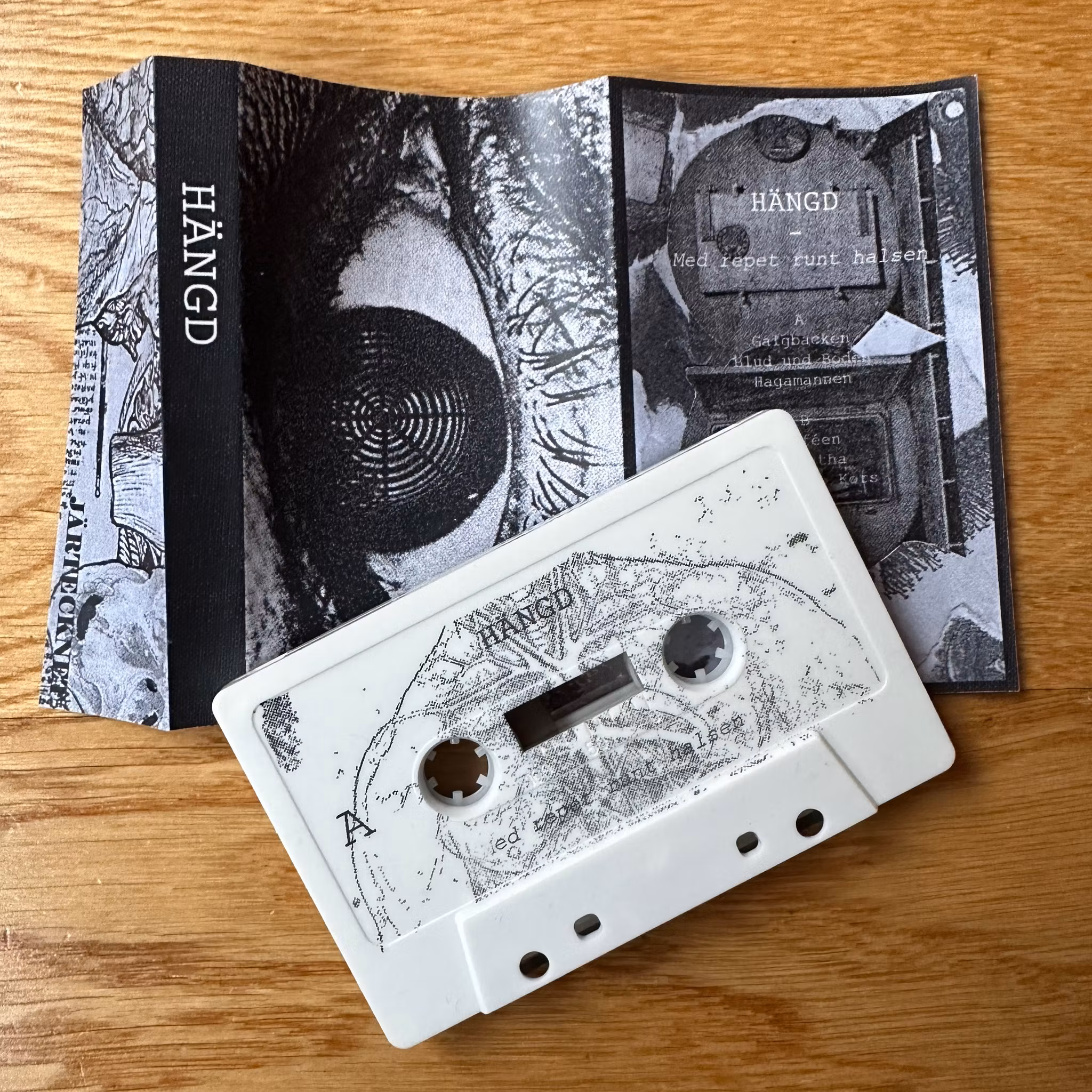 HÄNGD Med Repet Runt Halsen (Järtecknet - Sweden original) (NM) TAPE