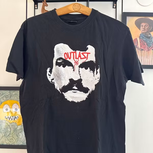 OUTLAST LKPG (M) (USED) T-SHIRT