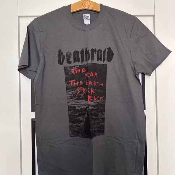 DEATHRAID The Year the Earth Struck Back (M) (USED) T-SHIRT