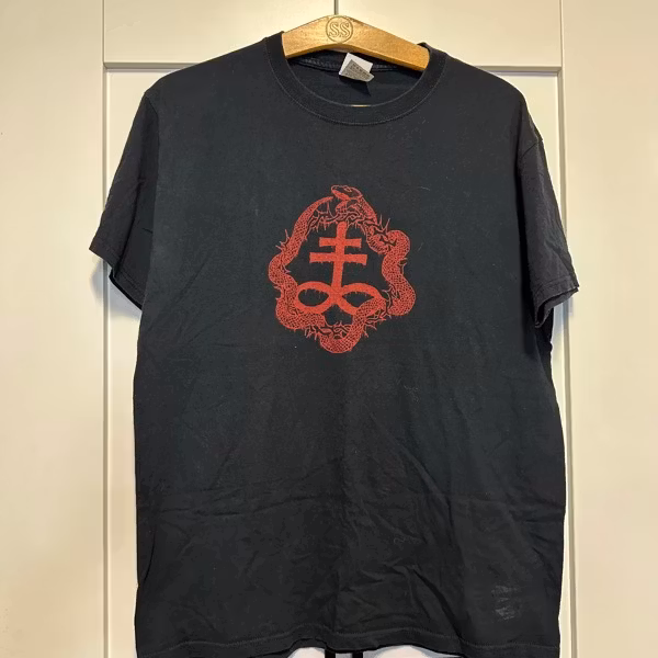 ONE TAIL, ONE HEAD Logo (L) (USED) T-SHIRT