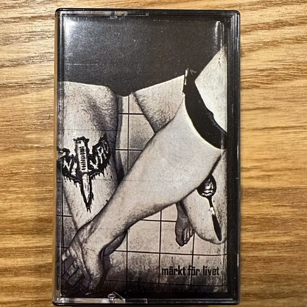 KNIVAD Märkt För Livet (Bloodsoaked - Sweden original) (VG+) TAPE