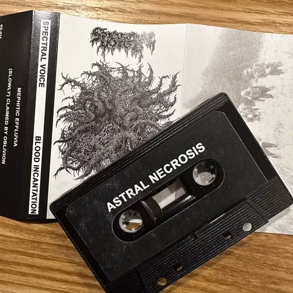 SPECTRAL VOICE / BLOOD INCANTATION Split (Woodsmoke – Europe reissue) (NM) TAPE