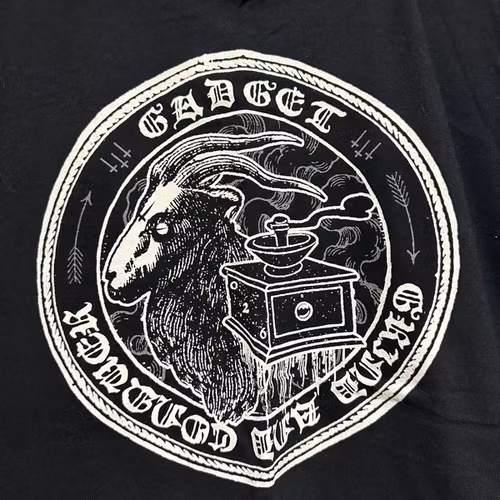 GADGET Grind and Conquer (S) (USED) T-SHIRT