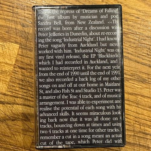 SANDRA BELL Dreams Of Falling (Körper/Leib – Italy reissue) (EX) TAPE