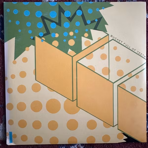 BUCKET FULL OF TEETH I (Multicolor vinyl) (Youth Attack - USA original) (VG+/NM) 7"