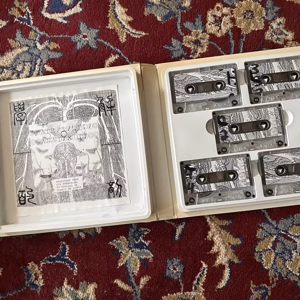 K2 Pathosonico Anatomico (Statutory Tape – USA original) (VG+) 5xTAPE BOX