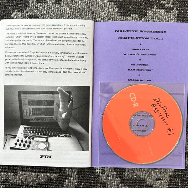 VARIOUS Dialtone Aggressor No.1 (Forever Escaping Boredom – USA original) (EX) FANZINE+CDR