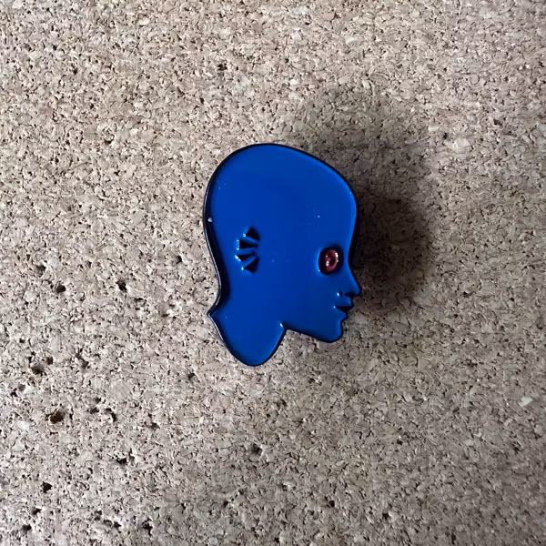 LA PLANÈTE SAUVAGE Logo (NM) METAL PIN