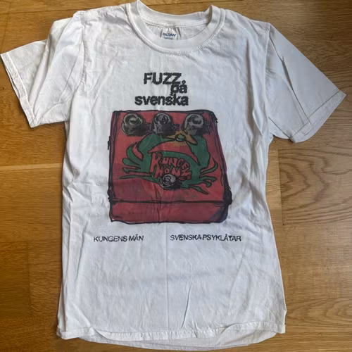 KUNGENS MÄN Fuzz På Svenska (XS) (USED) T-SHIRT
