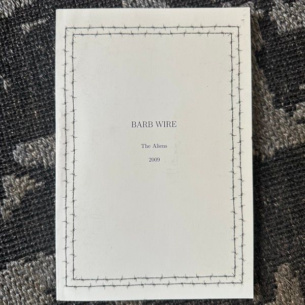 BARB WIRE The Aliens 2009 (EX) FANZINE