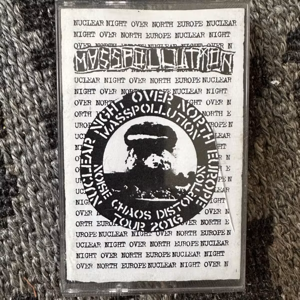 MASSPOLLUTION Tour Cassette 2016 (Vomit Taping – Belarus original) (NM) TAPE